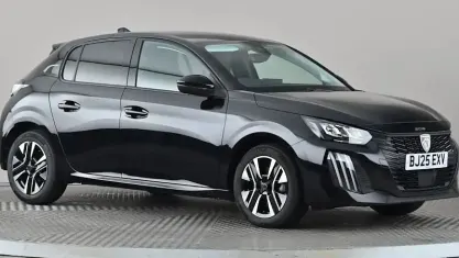 Used Peugeot 208 Allure 101 HP (74 kW) 2025 Black Hatchback