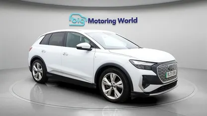Used Audi Q4 e-tron S-Line 150 kW (204 HP) 2022 White SUV