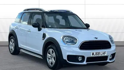 Used Mini Cooper Countryman 150 HP (110 kW) 2018 White SUV