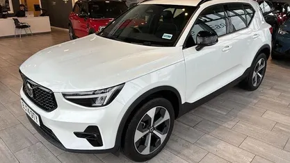 Used 2025 Volvo XC40 Plus SUV | £29,999 (Fair price)