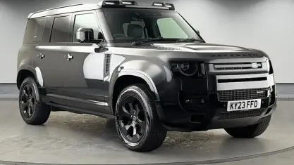 Usado Land Rover Defender HSE Dynamic 249 HP (183 kW) 2025 SUV