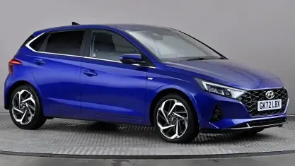 Used Hyundai i20 Premium 101 HP (74 kW) 2022 Blue Hatchback