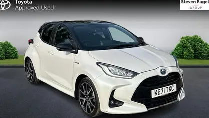 Used Toyota Yaris Hybrid 116 HP (85 kW) 2021 Hatchback