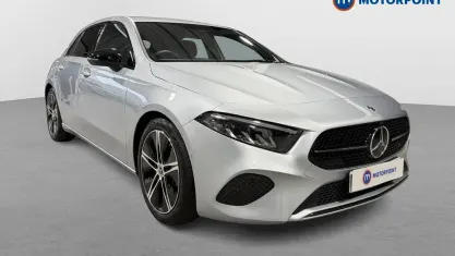 Second-hand Mercedes A180 Sport Edition 136 CP (100 kW) 2025 Argintiu Hatchback