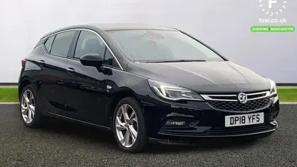 Used Vauxhall Astra SRi 105 HP (77 kW) 2018 Black Hatchback