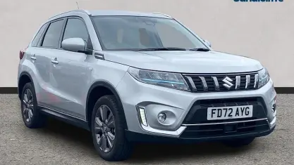 Używany Suzuki Vitara SZ-T 116 KM (85 kW) 2024 SUV
