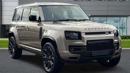 Used Land Rover Defender HSE 300 HP (220 kW) 2024 SUV