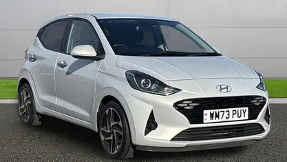 Used Hyundai i10 Premium 67 HP (49 kW) 2024 Hatchback