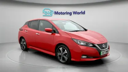 Used Nissan Leaf Tekna 110 kW (150 HP) 2022 Red Hatchback