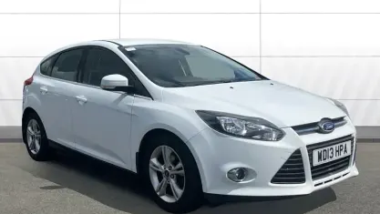 Używany Ford Focus Zetec 105 KM (77 kW) 2013 Hatchback