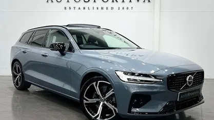 Used Volvo V60 Ultimate 197 HP (144 kW) 2023 Grey Estate
