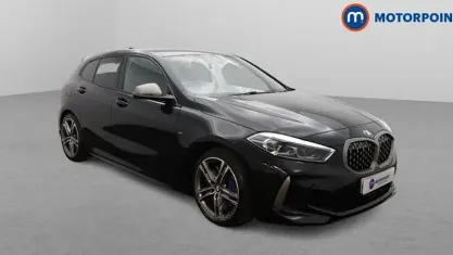 Usado BMW M135 306 CV (225 kW) 2023 Negro Utilitario
