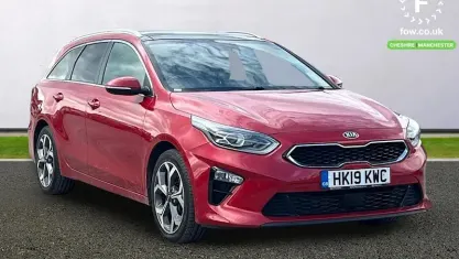 Used Kia Ceed Air 140 HP (102 kW) 2019 Red Hatchback