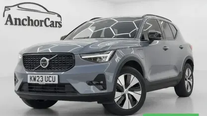 Used Volvo XC40 Plus 211 HP (155 kW) 2023 Grey SUV