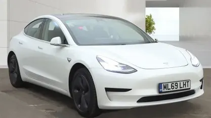 Used Tesla Model 3 Standard Range 180 kW (245 HP) 2021 Sedan