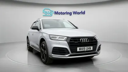 Used Audi Q5 Black Edition 190 HP (139 kW) 2019 Silver SUV