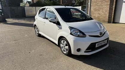 Used Toyota Aygo Style 68 HP (50 kW) 2014 Hatchback