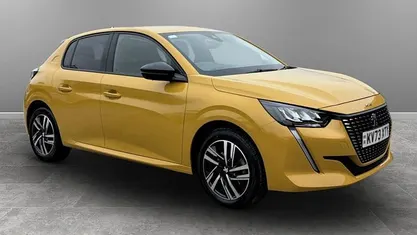 Używany Peugeot 208 Allure Premium 102 KM (75 kW) 2022 Hatchback