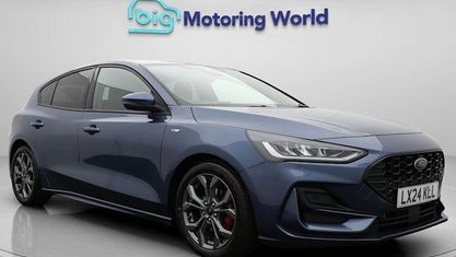 Używany Ford Focus ST-Line 125 KM (91 kW) 2024 Niebieski Hatchback