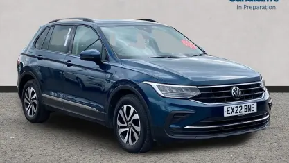 Używany VW Tiguan Active 150 KM (110 kW) 2022 Niebieski SUV
