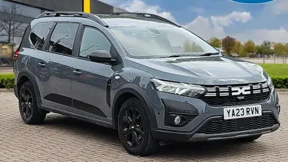 Used Dacia Jogger Extreme 110 HP (80 kW) 2023 Grey MPV