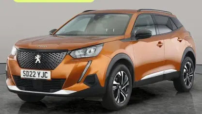 Usado Peugeot 2008 Allure Premium 101 HP (74 kW) 2022 SUV