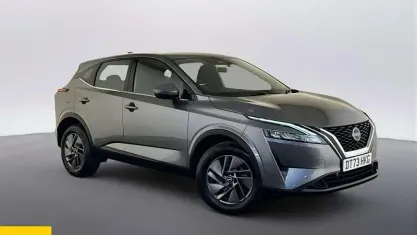 Używany Nissan Qashqai Acenta Premium 140 KM (102 kW) 2023 Szary SUV