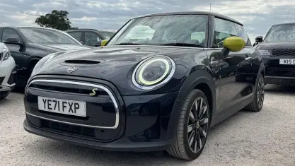 Used Mini Cooper Level 3 135 kW (184 HP) 2023 Hatchback
