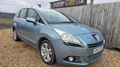Begagnad Peugeot 5008 Active 112 HK (82 kW) 2012 Blå Minibuss
