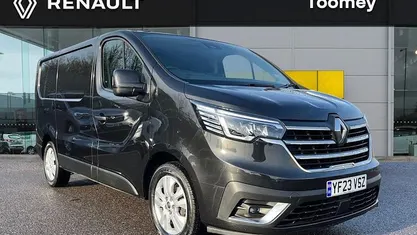 Used Renault Trafic 131 HP (96 kW) 2023 Black MPV
