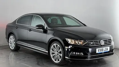 Used 2018 VW Passat R-line Sedan | £15,350 (Fair price)