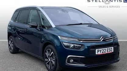 Used Citroën C4 SpaceTourer Shine 131 HP (96 kW) 2022 MPV