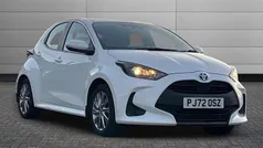 White Used 2022 Toyota Yaris Hybrid Hatchback | £14,795 (Fair price)