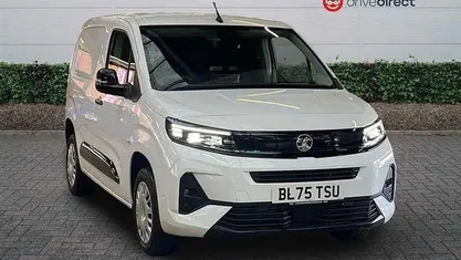 New Vauxhall Combo S 102 HP (75 kW) 2025 Solid  kaolin white Van