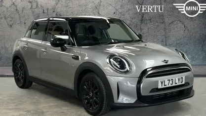 Used Mini Cooper Classic 136 HP (100 kW) 2024 Silver Hatchback