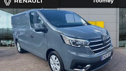 Used Renault Trafic 150 HP (110 kW) 2025 Grey  MPV