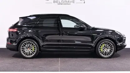 Used Porsche Cayenne Platinum Edition 462 HP (339 kW) 2022 Black SUV