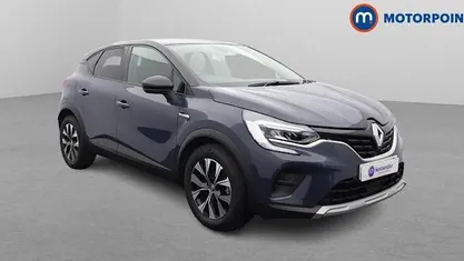 Used 2022 Renault Captur LIMITED SUV | £15,249 (Fair price)