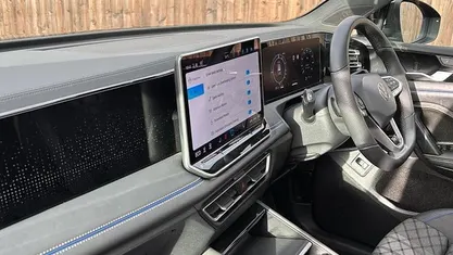 Used 2025 VW Tiguan R-line SUV | £36,399 (Fair price)