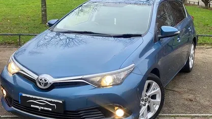 Used 2016 Toyota Auris Design Hatchback | £7,695 (Fair price)