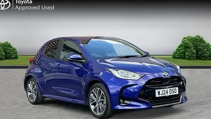 Used Toyota Yaris Hybrid 116 HP (85 kW) 2024 Juniper blue Hatchback