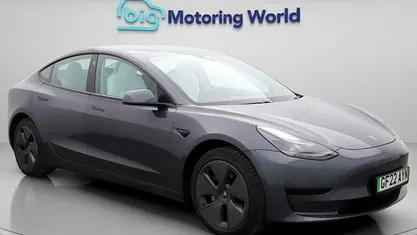 Used Tesla Model 3 Standard Range Plus 222 kW (302 HP) 2021 Sedan