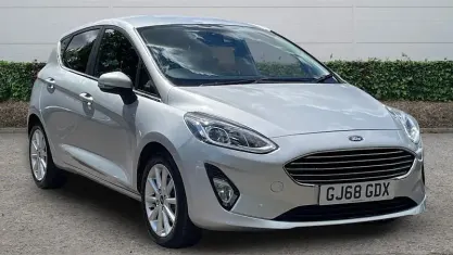 Używany Ford Fiesta Titanium 120 KM (88 kW) 2018 Srebrny Hatchback