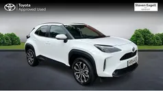 Used 2025 Toyota Yaris Hybrid Design Estate | £23,280 (Fair price)