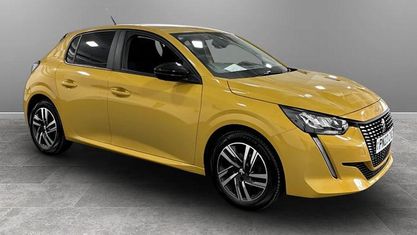 Używany Peugeot 208 Active+ 75 KM (55 kW) 2023 Hatchback