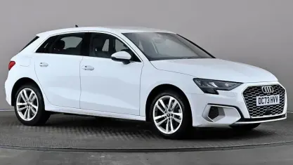 Used Audi A3 Sportback e-tron Sport 204 HP (150 kW) 2024 White Hatchback