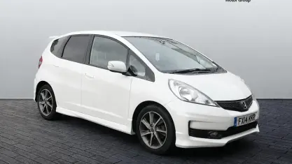 Used Honda Jazz SI 99 HP (72 kW) 2015 White Hatchback