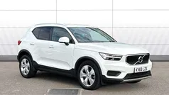 White Used 2019 Volvo XC40 Momentum SUV | £20,881 (Fair price)