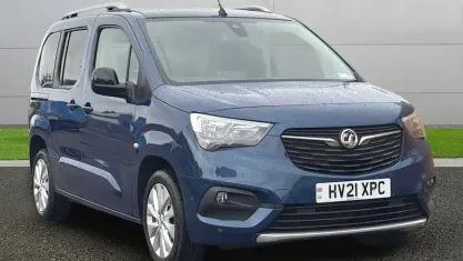 Used Vauxhall Combo Elite 131 HP (96 kW) 2021 Blue MPV