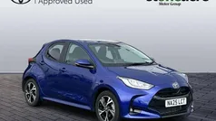 Blue Used 2025 Toyota Yaris Hybrid Design Hatchback | £20,500 (Fair price)